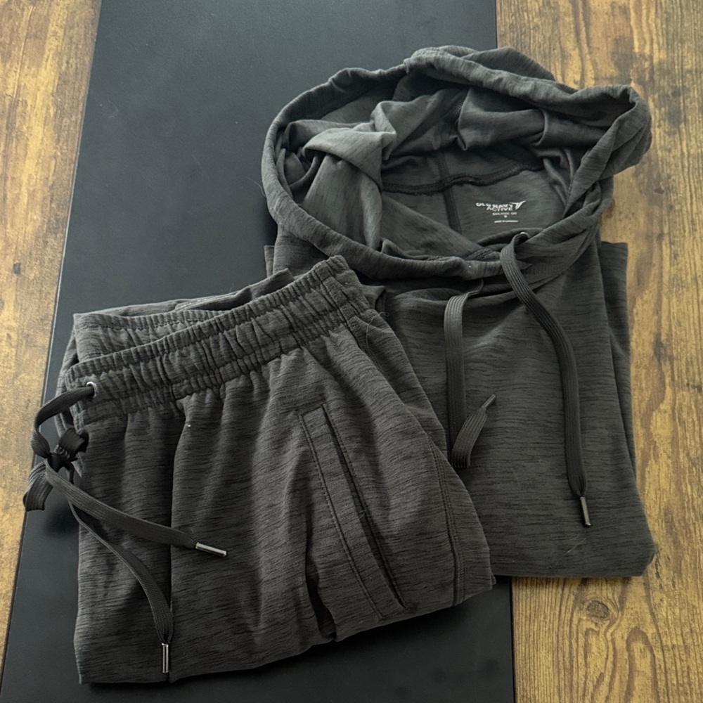 Old Navy olive/black heathered Athleisure Hoodie and Joggers Set